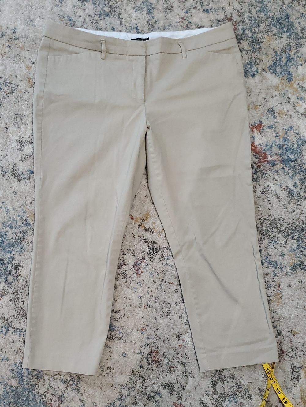 LAST CHANCE Worthington White & Black Trim Slim Ankle Pants